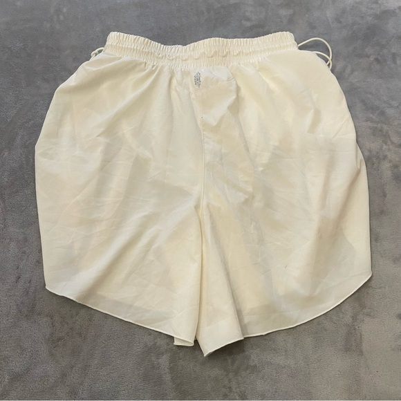 New! Free People FP Movement Ivory Side Ties Ruched Active Shorts 3097 - Picture 8 of 12